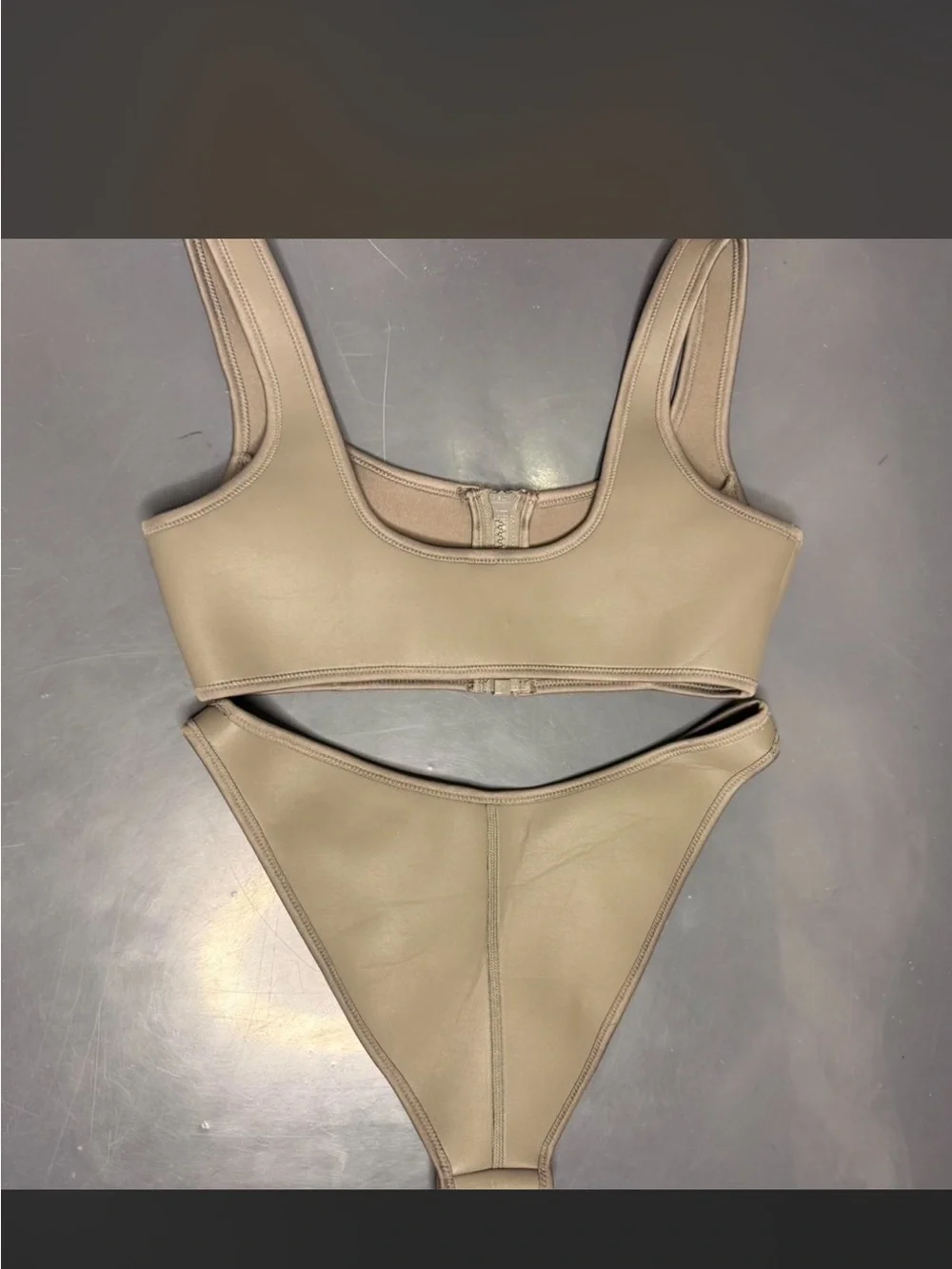 Skims neoprene swim set. Like new no flaws. Medium